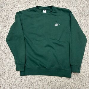 Nike Sportswear Club Fleece Sweatshirt Crewneck Fir Green Sz Large BV2662-323